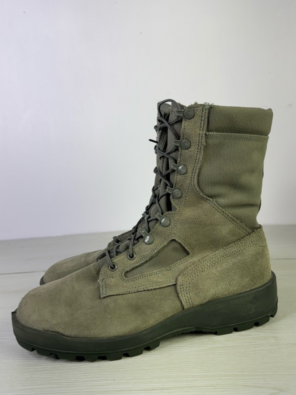 Wellco Air Force TW Combat Military Sage Green Vibram Sole size 11 WF